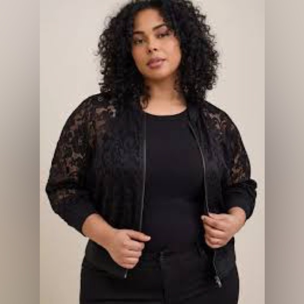 Torrid Size 0 Black Full Zip Lace Jacket, Bomber Collar and Cuffs